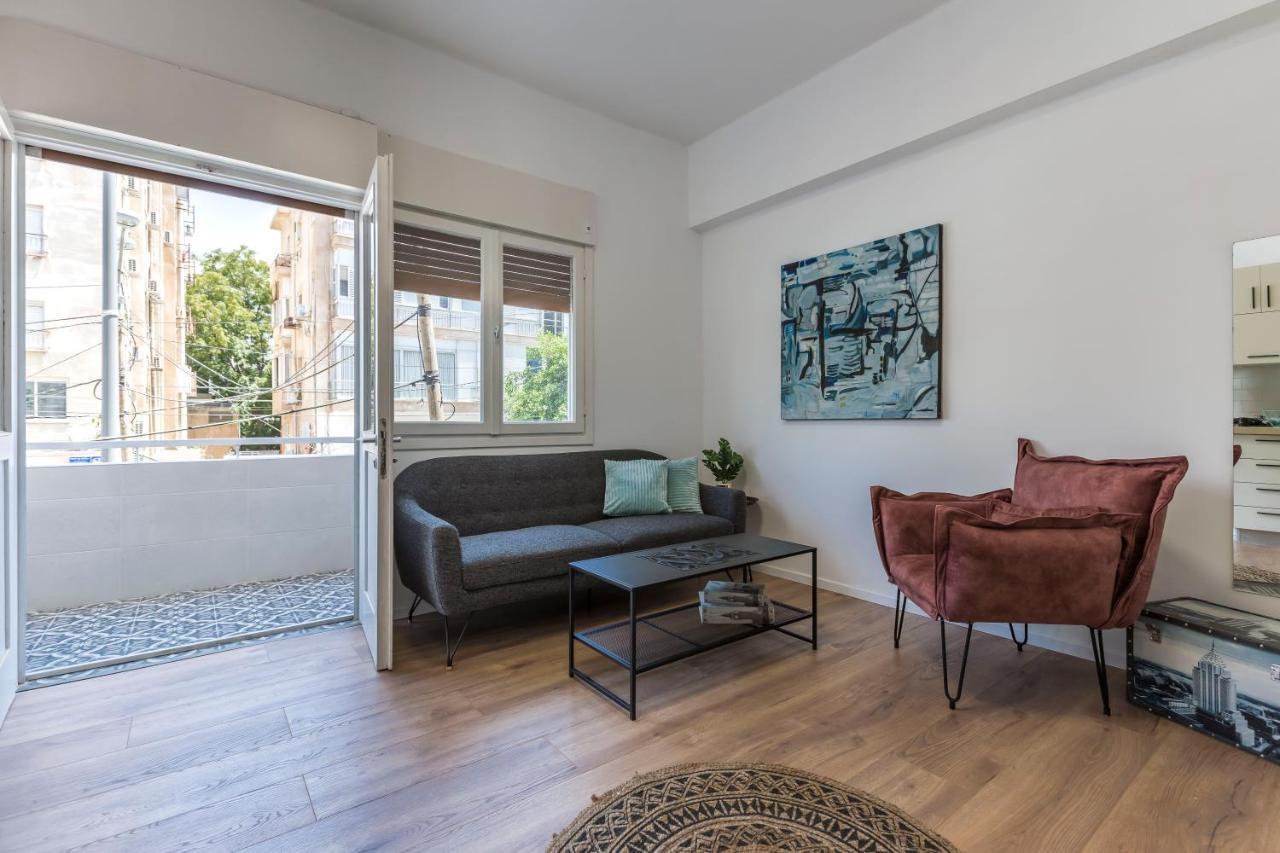 1B Patio Beach House Premium Location W/2 Balcony Tel Aviv Esterno foto